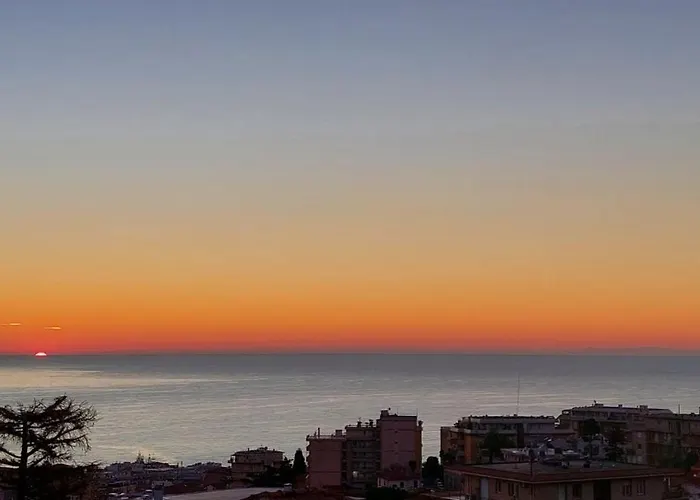 Lägenhet La Casa Di Ermes - Ampio Luminoso A Tre Minuti Dal Centro Sanremo